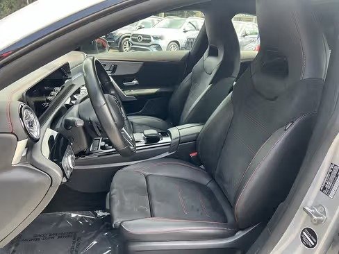 صورة السيارة