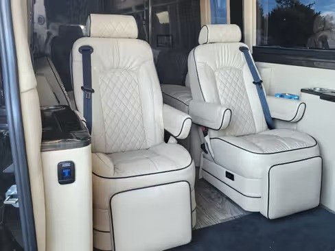 صورة السيارة