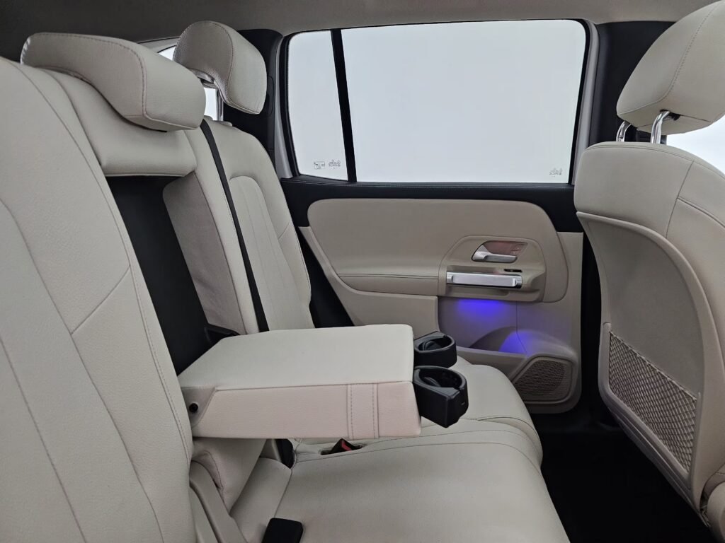 صورة السيارة