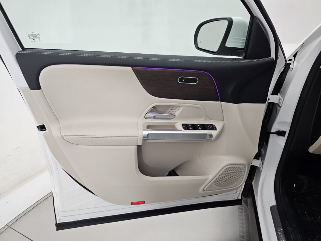 صورة السيارة