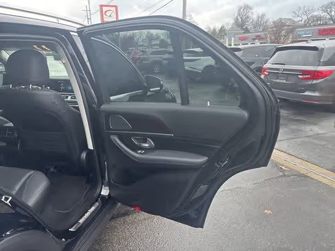 صورة السيارة