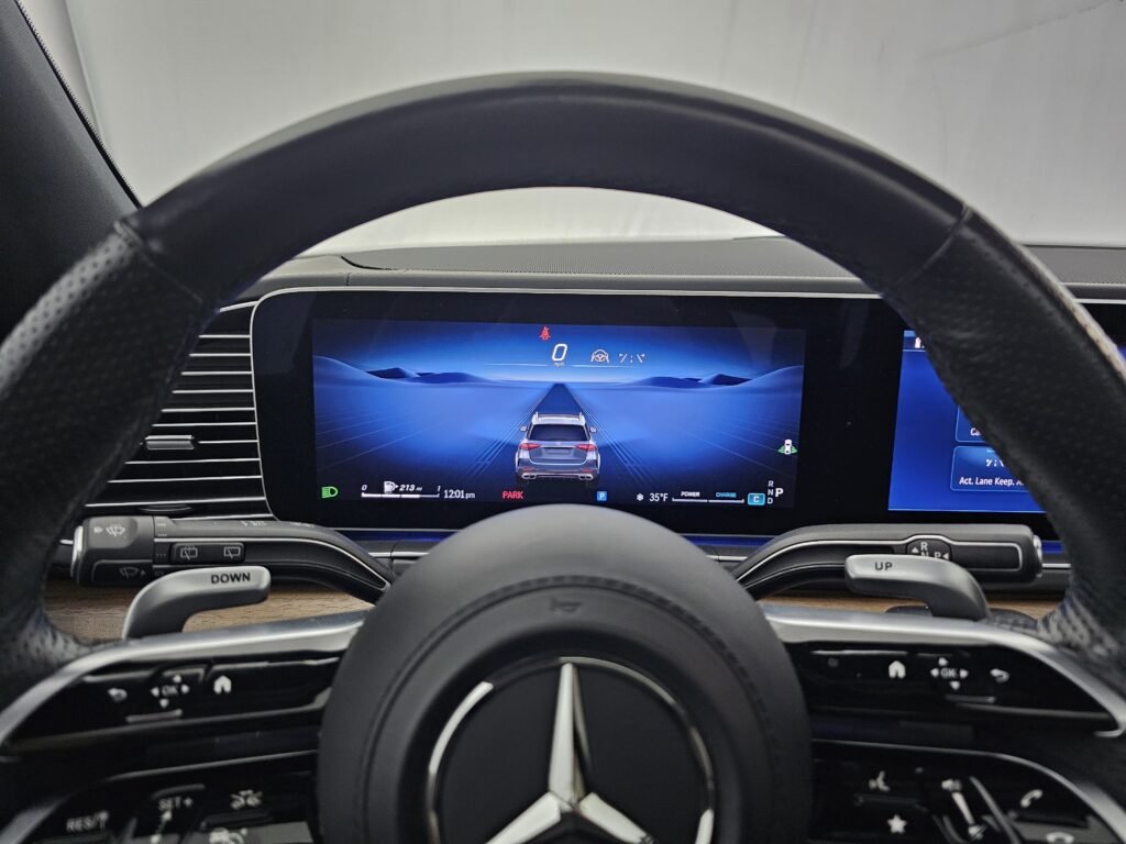 صورة السيارة