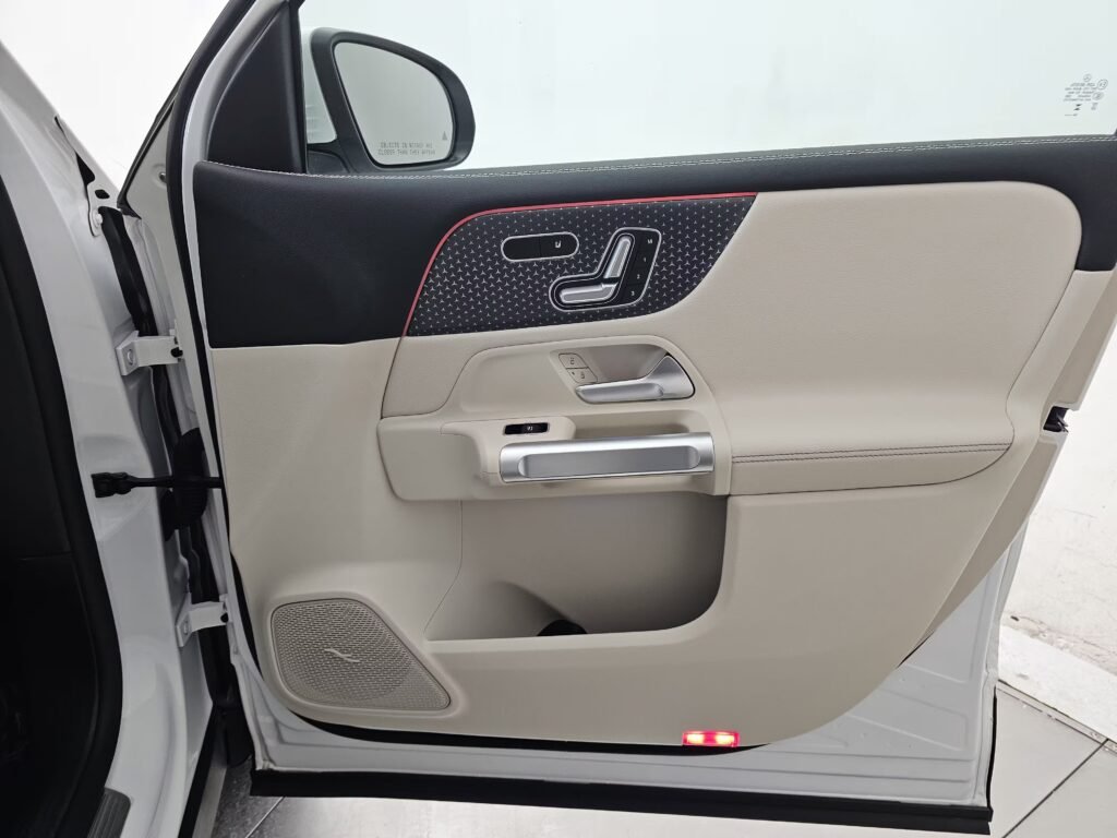 صورة السيارة