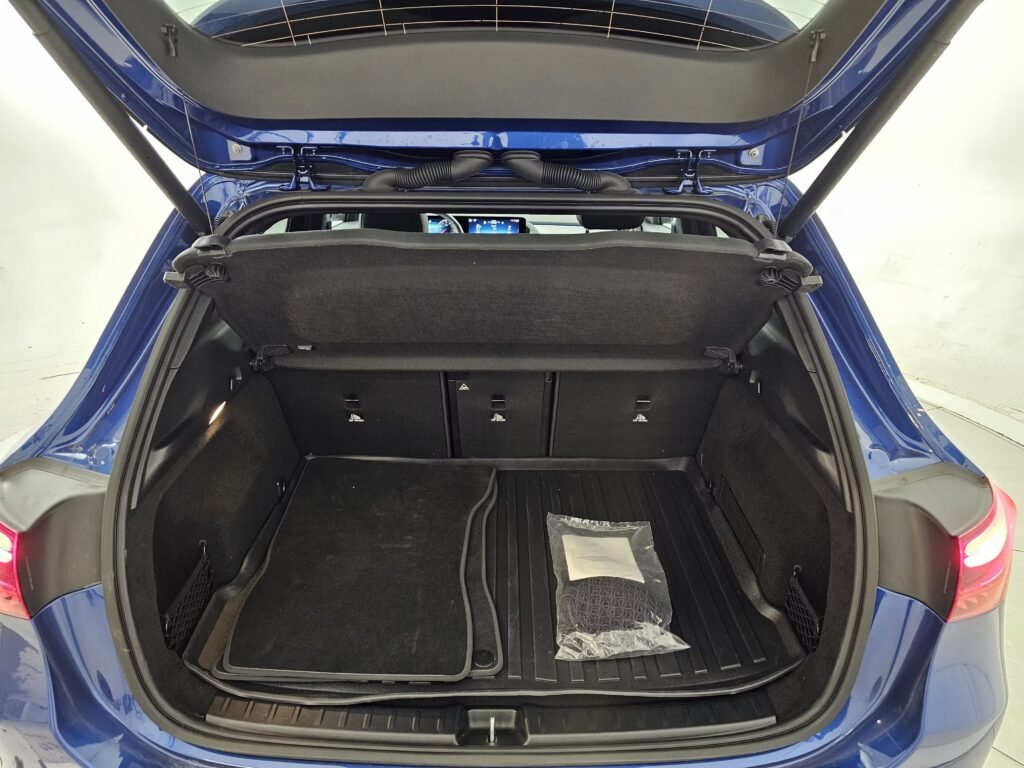 صورة السيارة