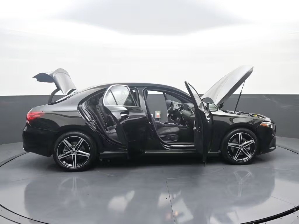 صورة السيارة