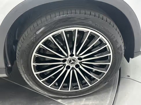 صورة السيارة