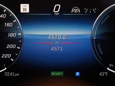 صورة السيارة