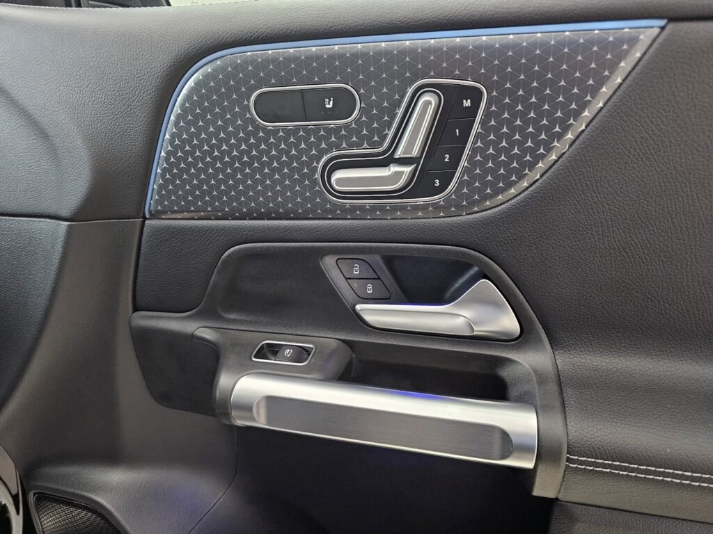 صورة السيارة