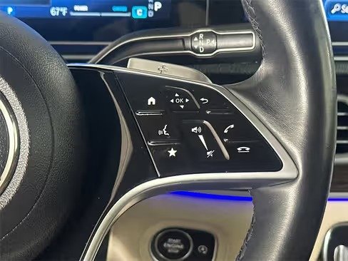 صورة السيارة