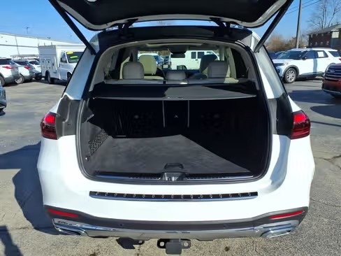 صورة السيارة