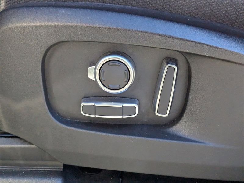 صورة السيارة