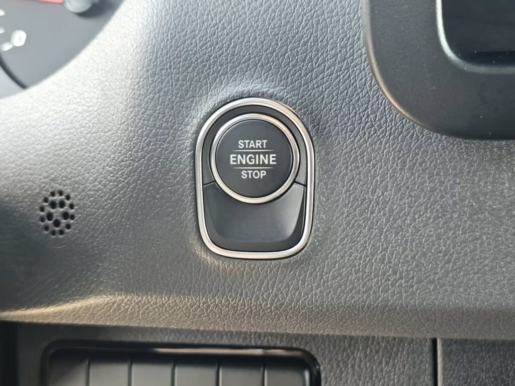 صورة السيارة