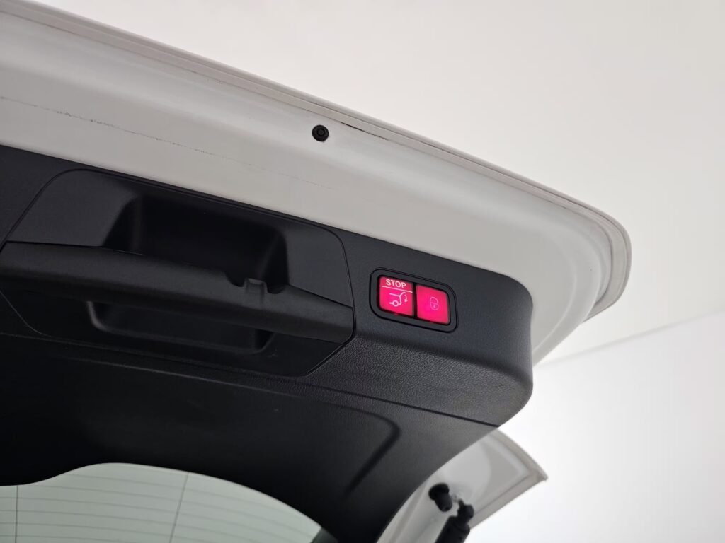 صورة السيارة