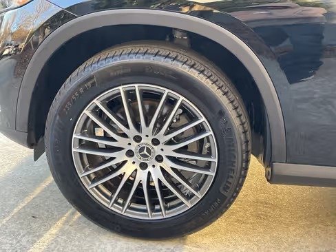 صورة السيارة