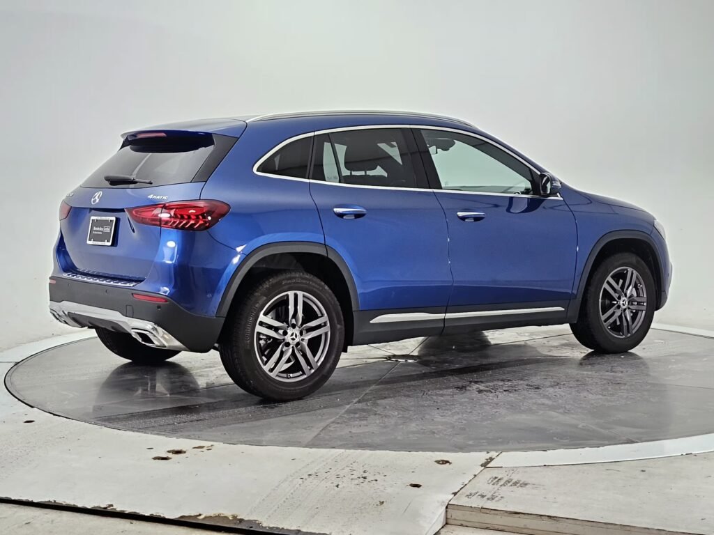 صورة السيارة