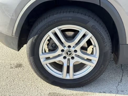 صورة السيارة