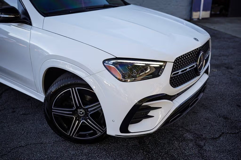 صورة السيارة