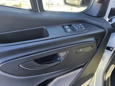 صورة السيارة