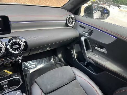 صورة السيارة