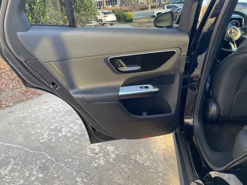 صورة السيارة