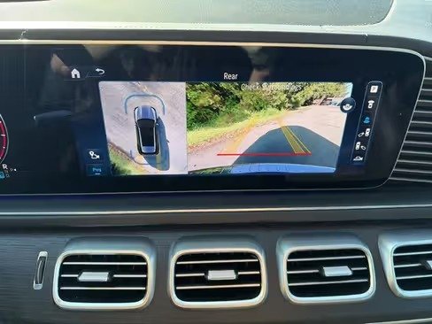 صورة السيارة