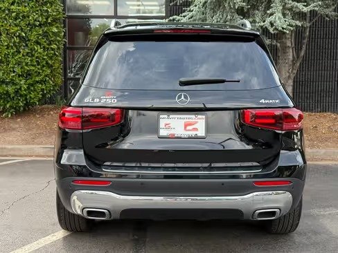 صورة السيارة