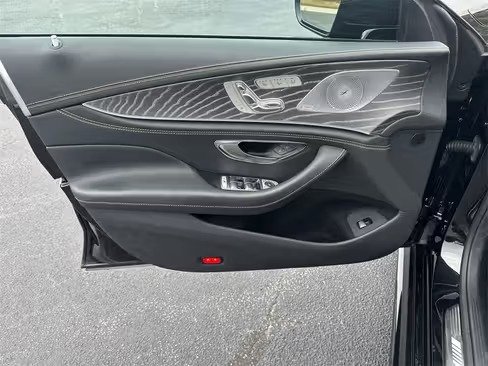 صورة السيارة