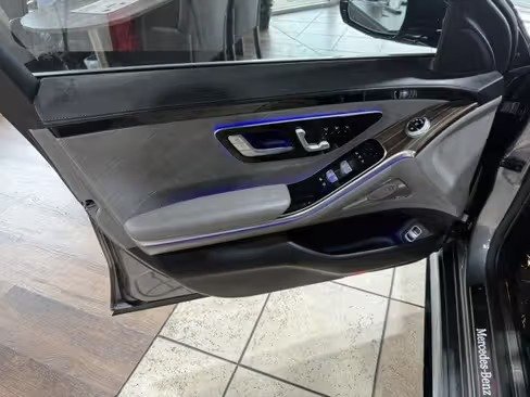 صورة السيارة