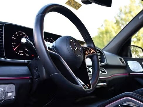 صورة السيارة