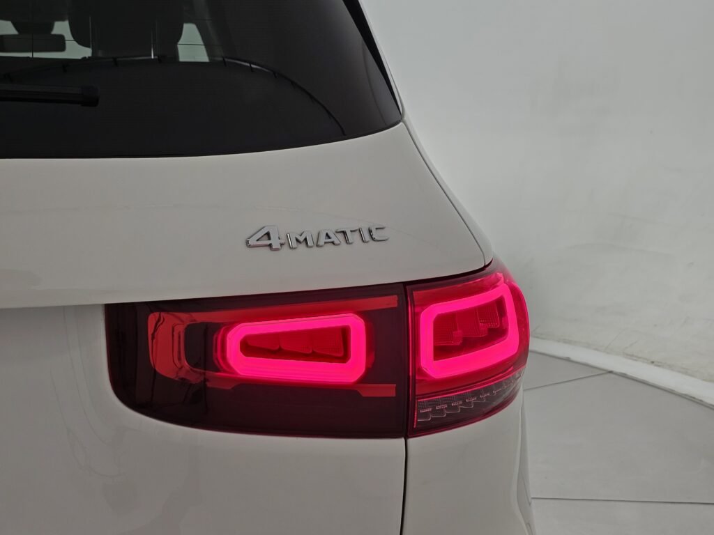 صورة السيارة