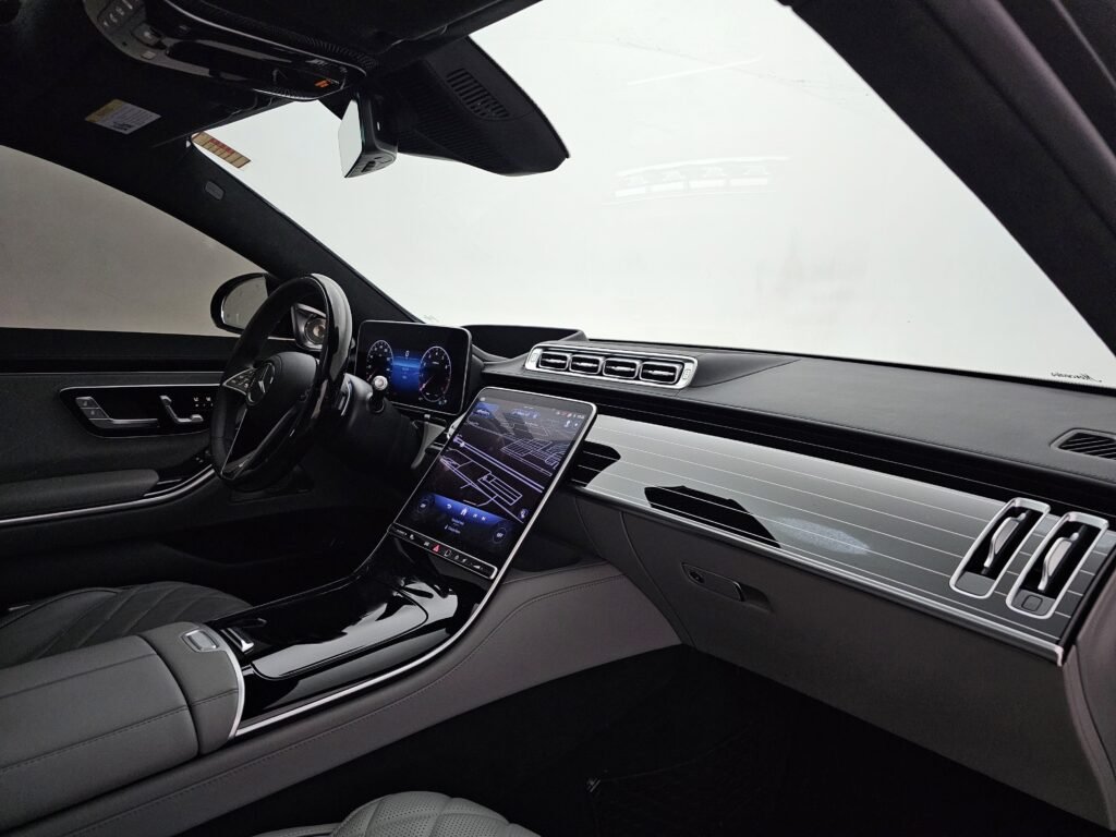 صورة السيارة