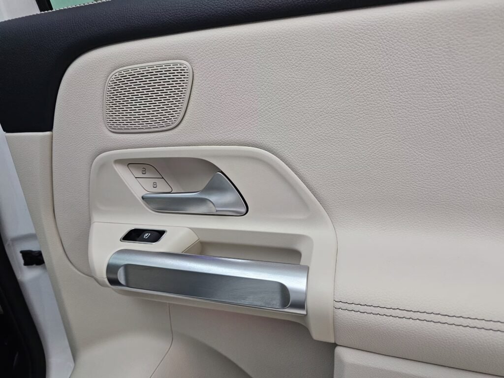 صورة السيارة