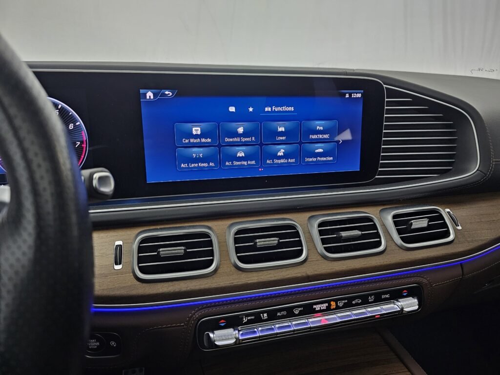 صورة السيارة