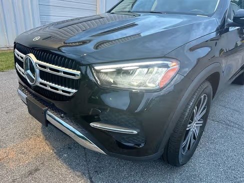 صورة السيارة