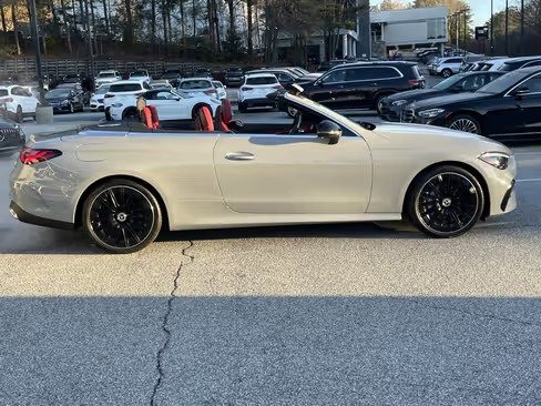 صورة السيارة