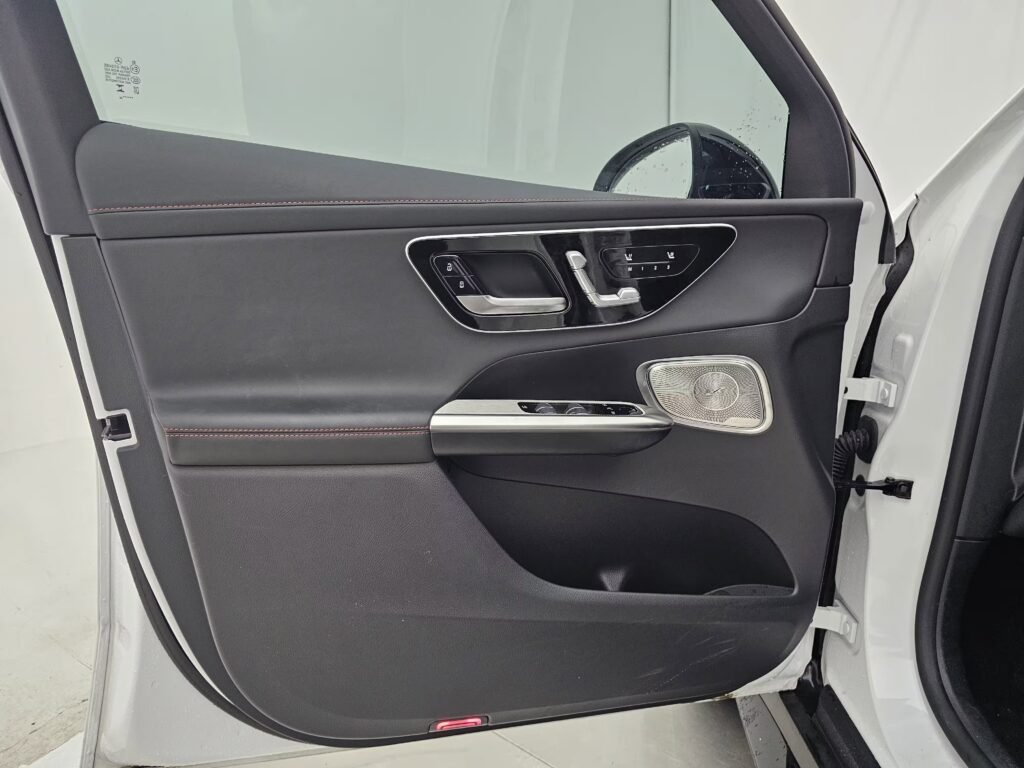 صورة السيارة