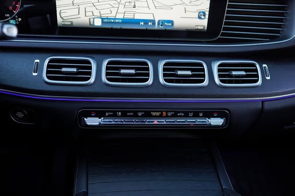 صورة السيارة