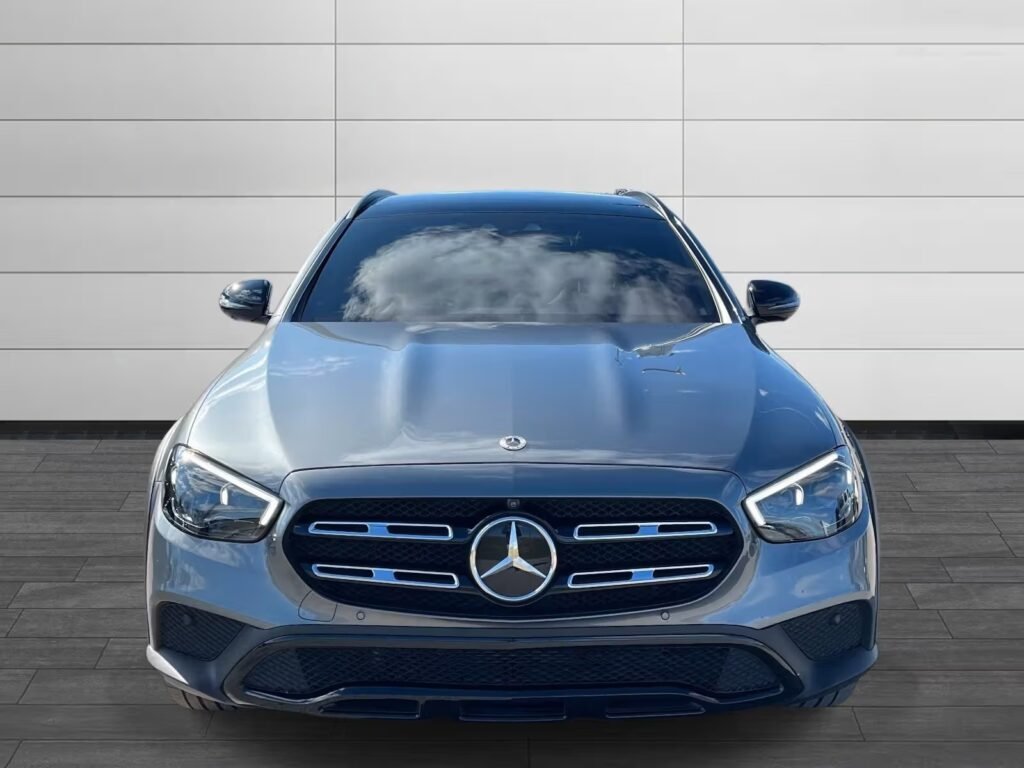 صورة السيارة