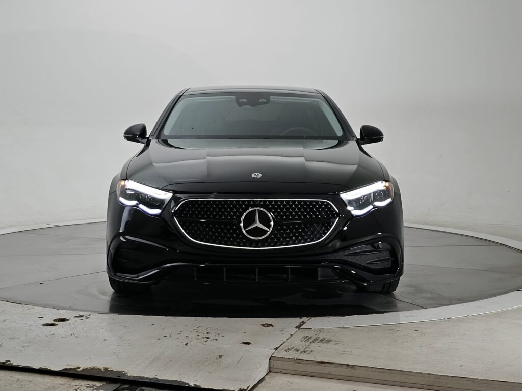 صورة السيارة