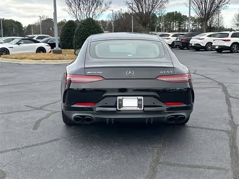 صورة السيارة