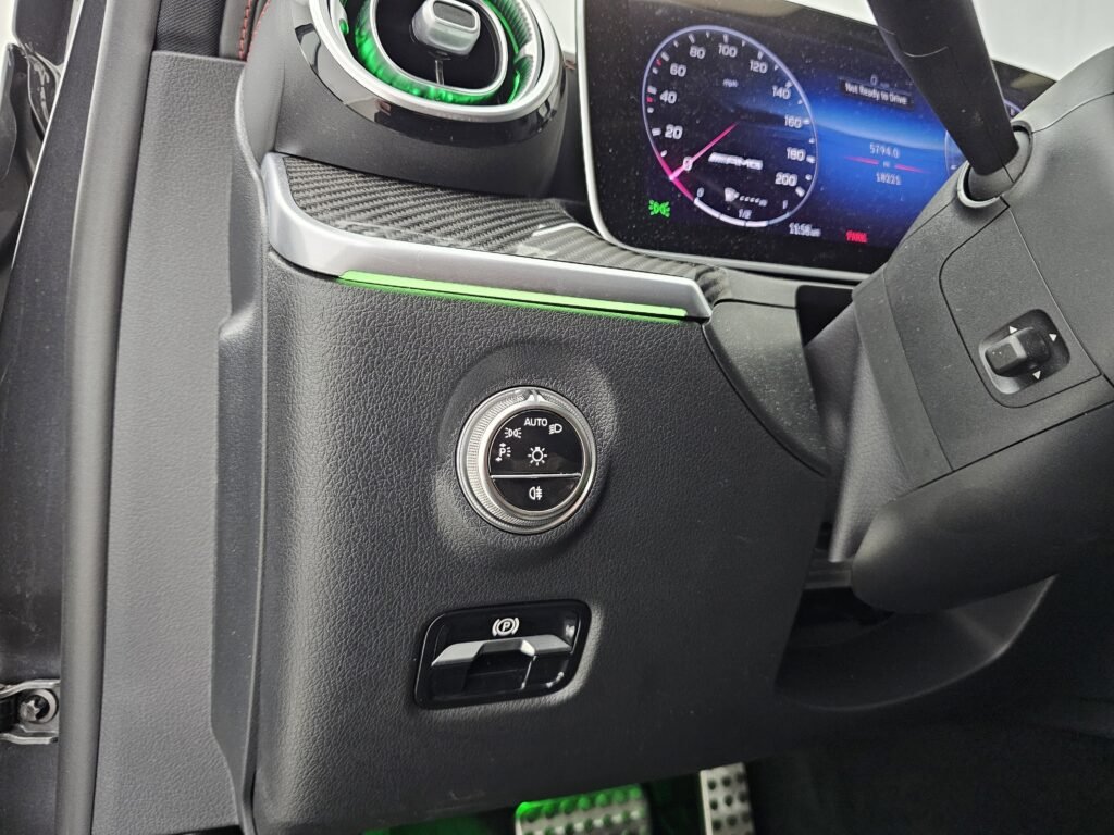 صورة السيارة