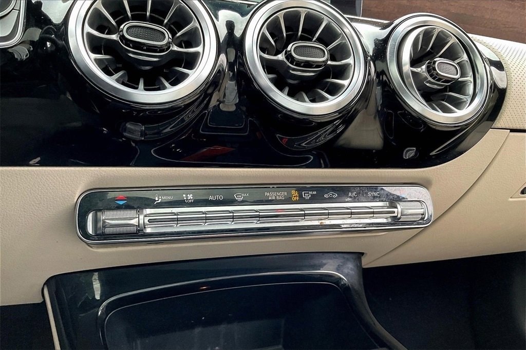 صورة السيارة