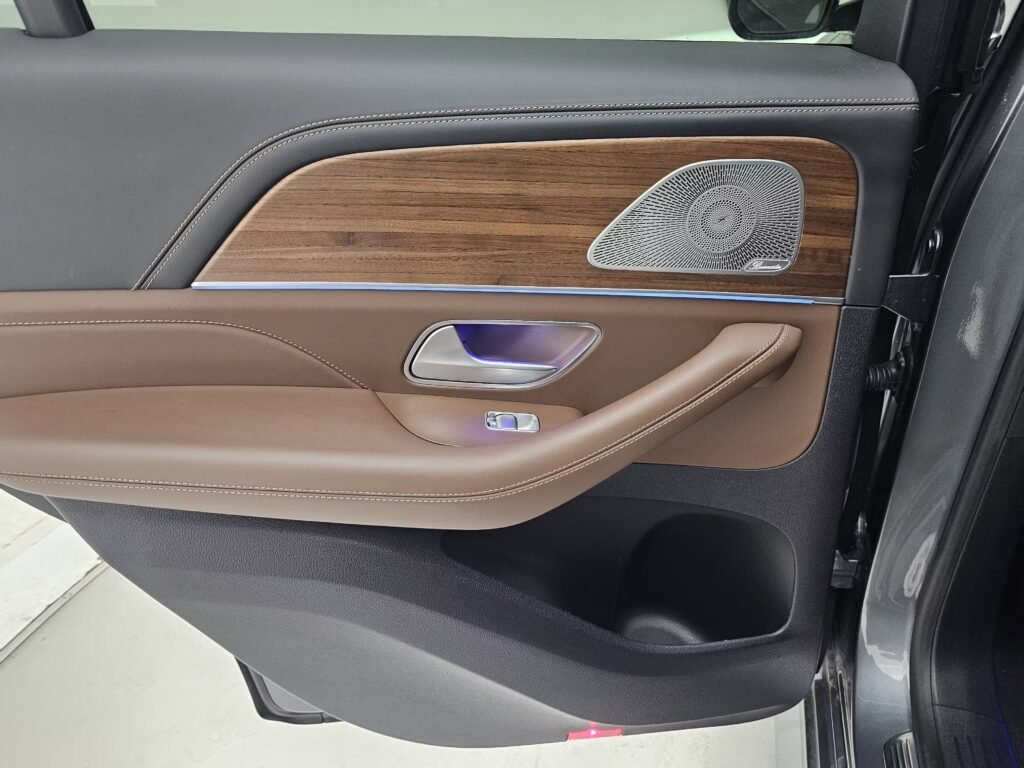 صورة السيارة