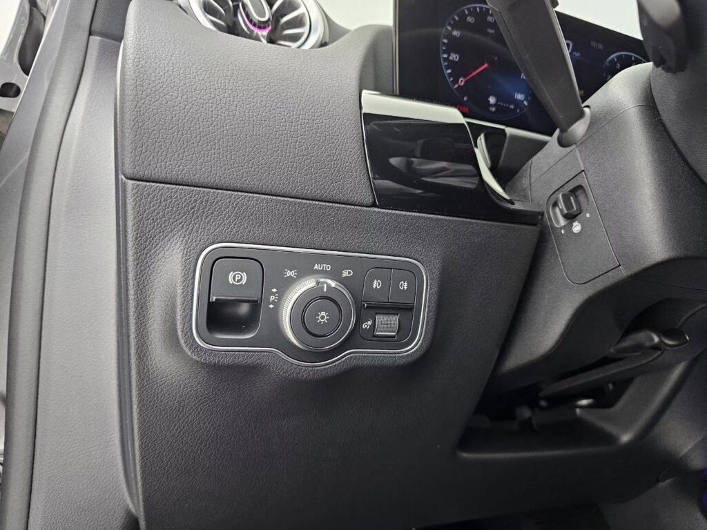 صورة السيارة