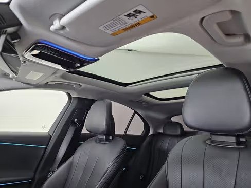 صورة السيارة