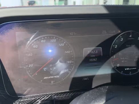 صورة السيارة