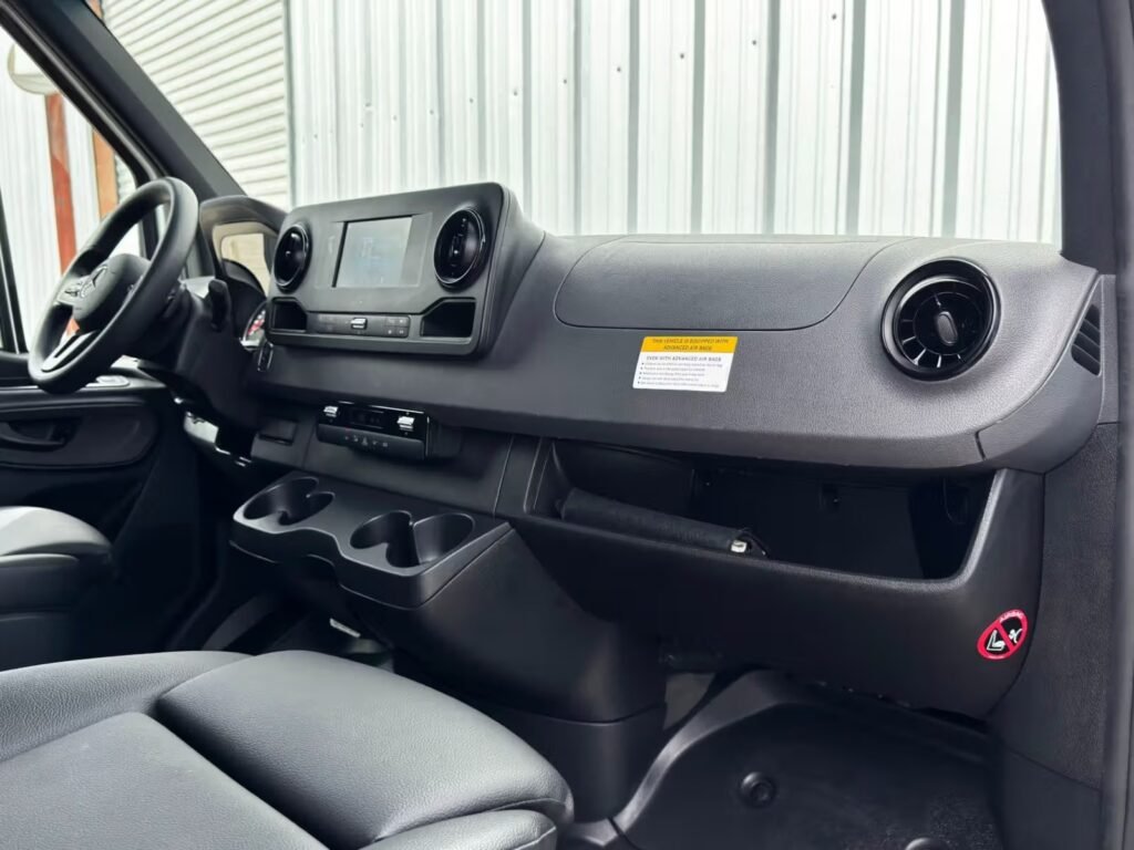 صورة السيارة