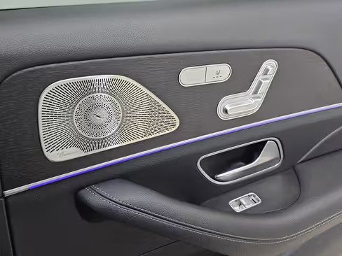 صورة السيارة