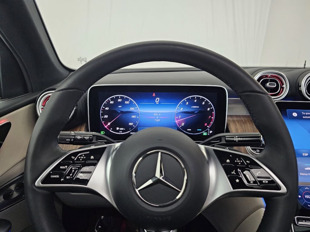 صورة السيارة