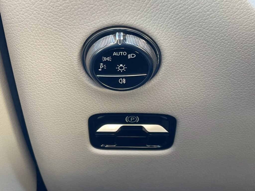 صورة السيارة